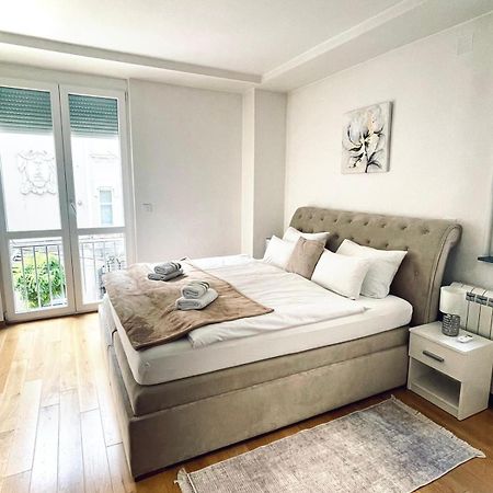 Apartment Delic Belgrad Exteriör bild