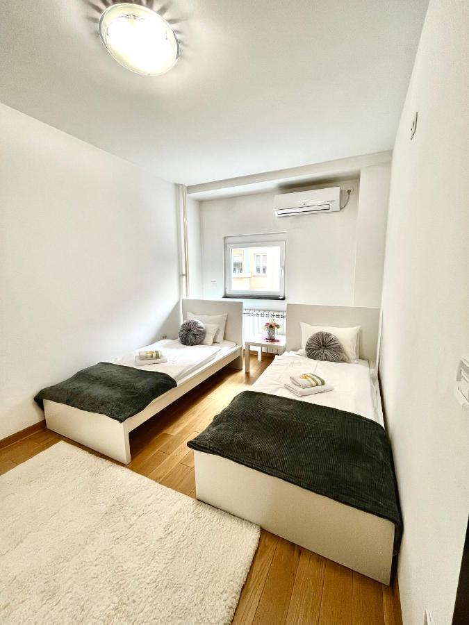 Apartment Delic Belgrad Exteriör bild